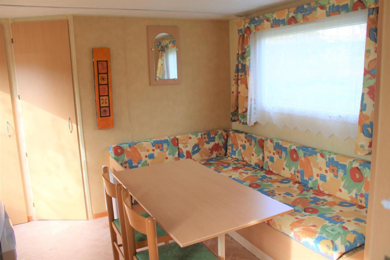 Camping Vert Lavande Belmont-sur-Rance Esterno foto