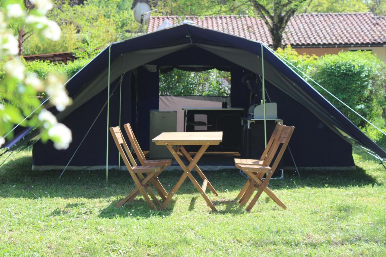 Camping Vert Lavande Belmont-sur-Rance Esterno foto