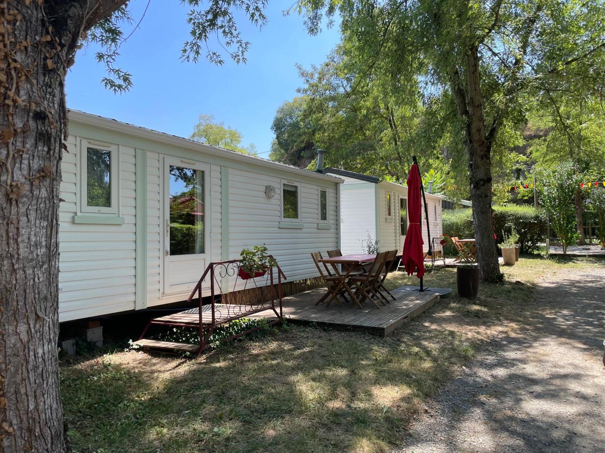 Camping Vert Lavande Belmont-sur-Rance Esterno foto