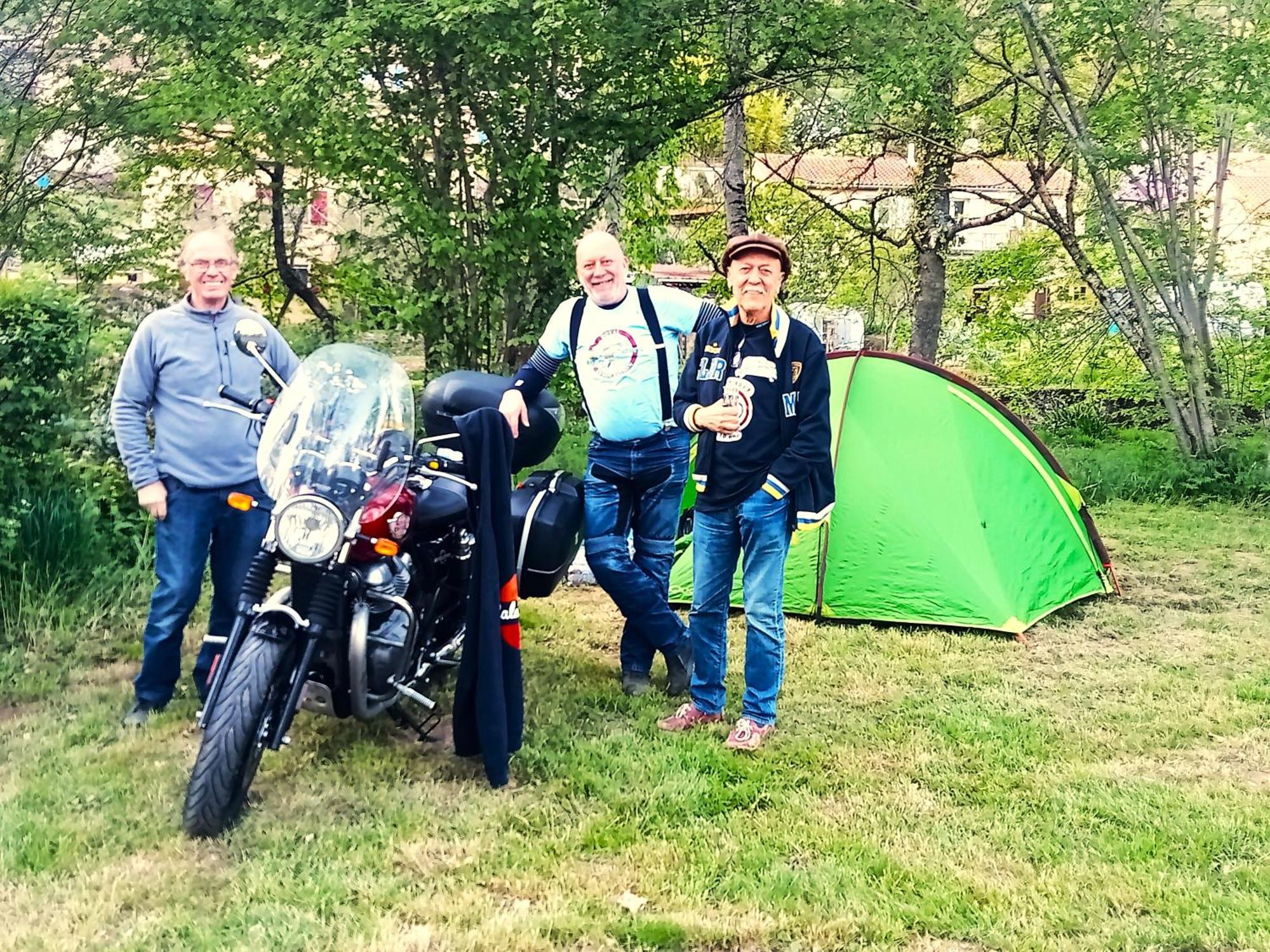 Camping Vert Lavande Belmont-sur-Rance Esterno foto